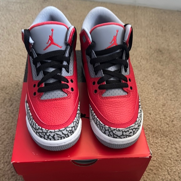 NWOT Air Jordan 3 Retro. Offers welcomed. - Picture 2 of 14